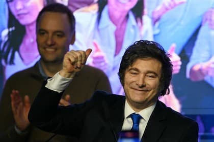 Milei confirmó que acompañará a Adorni el próximo miércoles en el Congreso y habló de su reelección