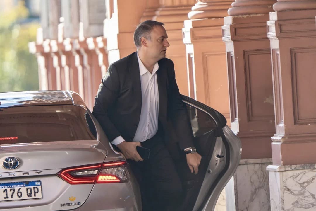 El Gobierno cree que cerró el capítulo Adorni: los Milei apuestan a que siga siendo la cara de la gestión