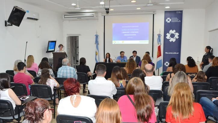 Humanidades abre una nueva cohorte de la Diplomatura en Coaching y Neurociencias