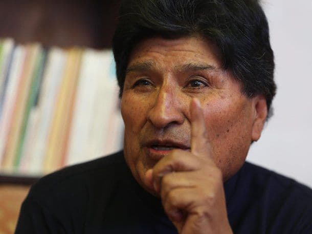 Evo Morales acusó a Javier Milei de apoyar la represión en Bolivia con el envío de armas