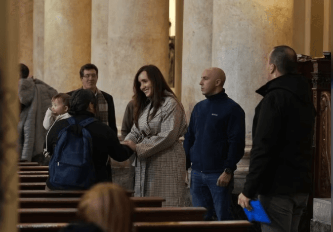Villarruel pisó Rosario y disparó contra Adorni: “Estamos todos esperando su declaración”