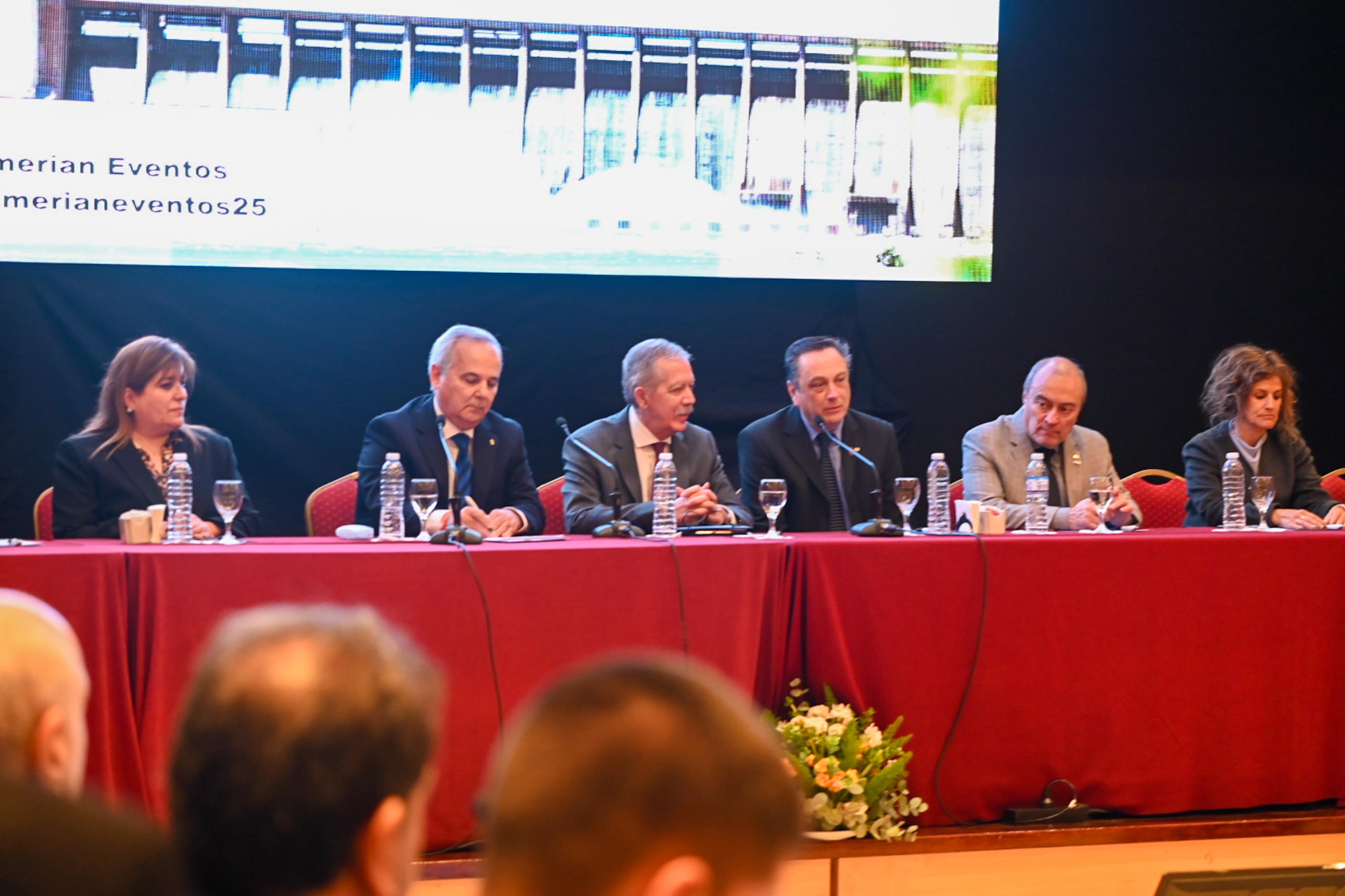 El Gobernador participó de la apertura de Junta de Gobierno de la Federación Argentina de Consejos Profesionales de Ciencias Económicas