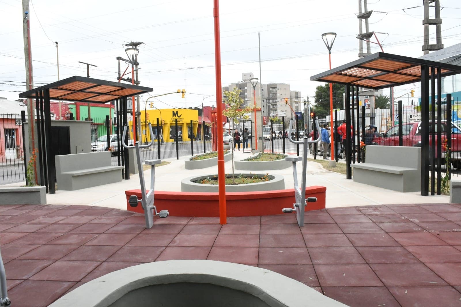 La Municipalidad inaugurará este martes la nueva plazoleta "Hermanos Briz" en el barrio Jardin