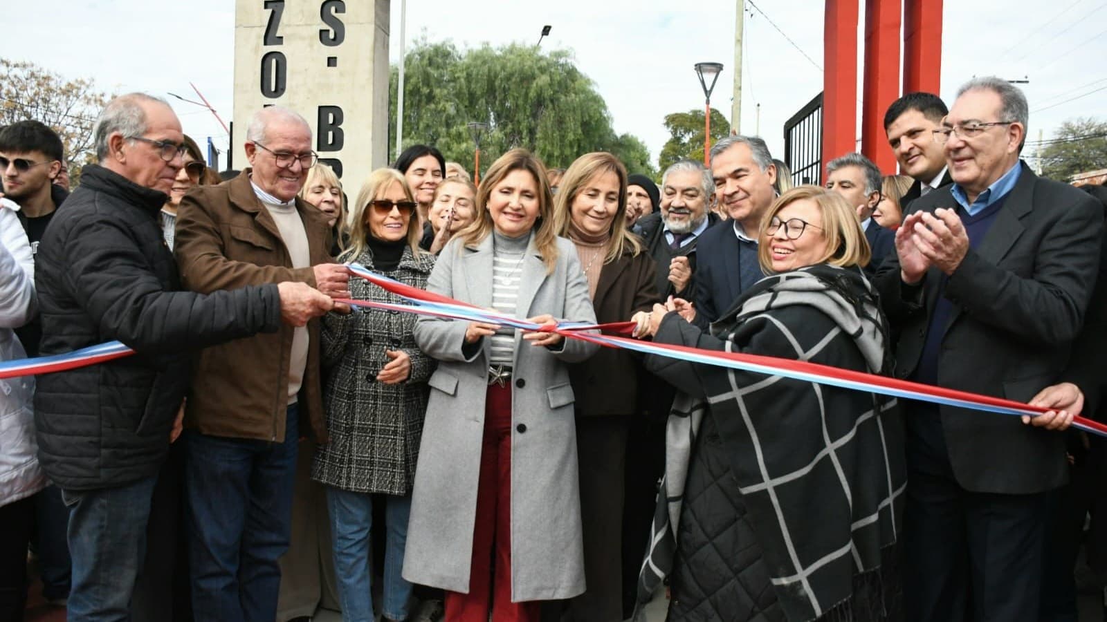 Inauguraron la nueva plazoleta Hermanos Briz en el barrio Jardín