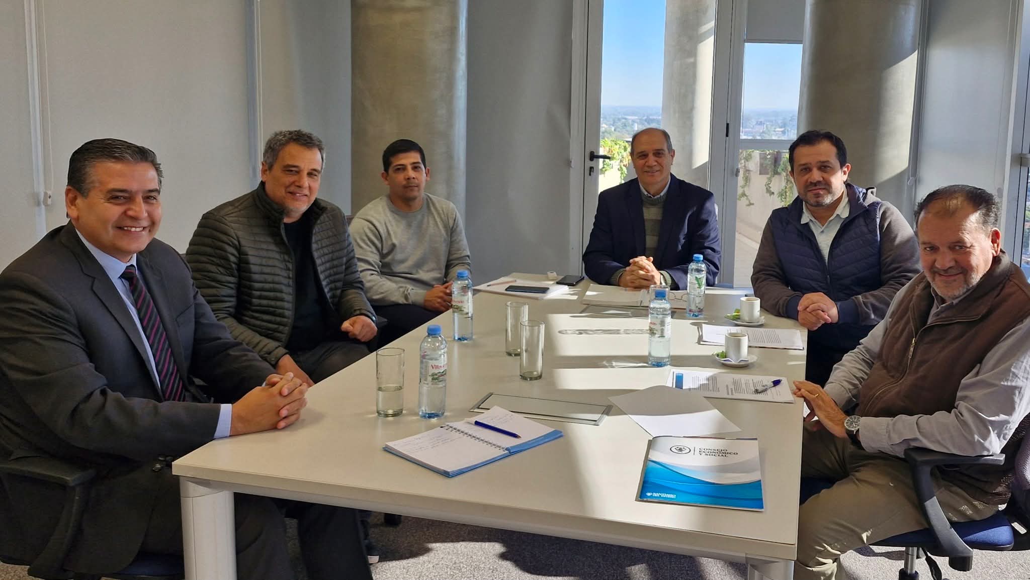 El Consejo Económico y la Industria Maderera avanzan en diálogos para optimizar recursos