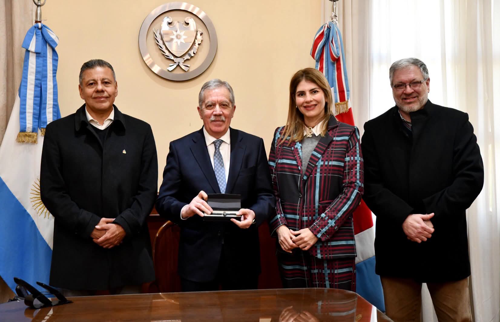 Elías Suárez recibió a las autoridades del Colegio de Arquitectos