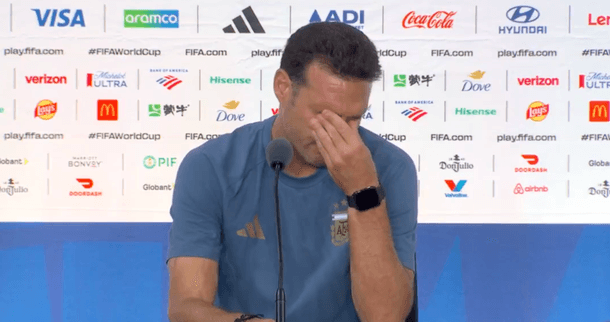 Scaloni no confirmó su continuidad en la Selección Argentina y se quebró en plena conferencia