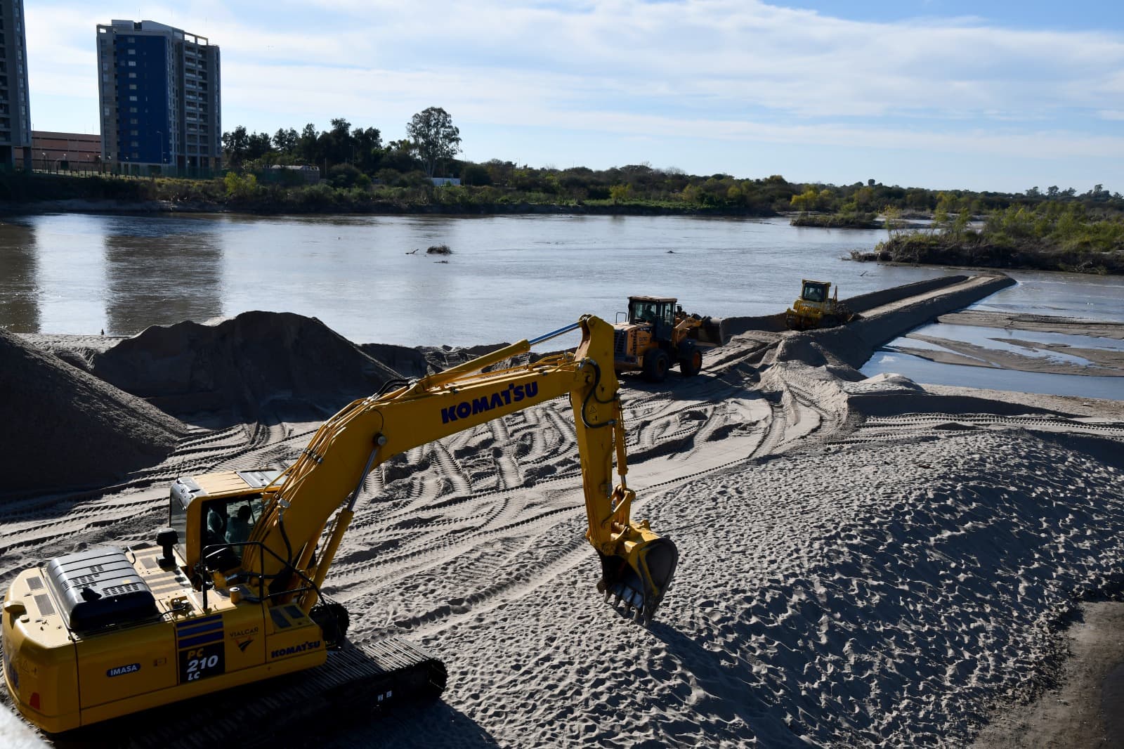 La provincia avanza con el plan de reparación, reconstrucción y construcción de defensas hídricas