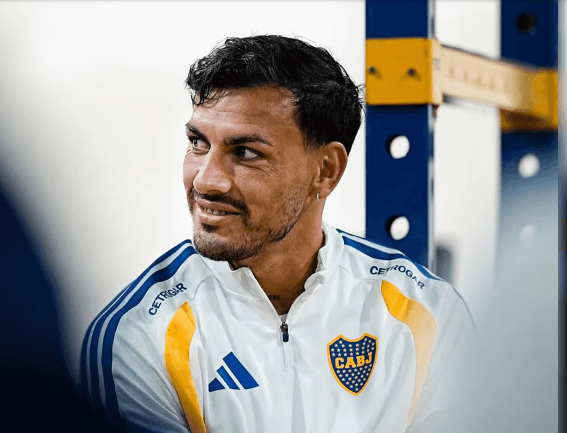 Paredes volvió a Boca y ya se entrenó a la par de sus compañeros