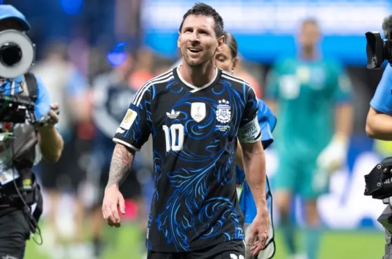 Messi repitió exactamente el mismo posteo que en 2022 tras pasar a otra final del mundo